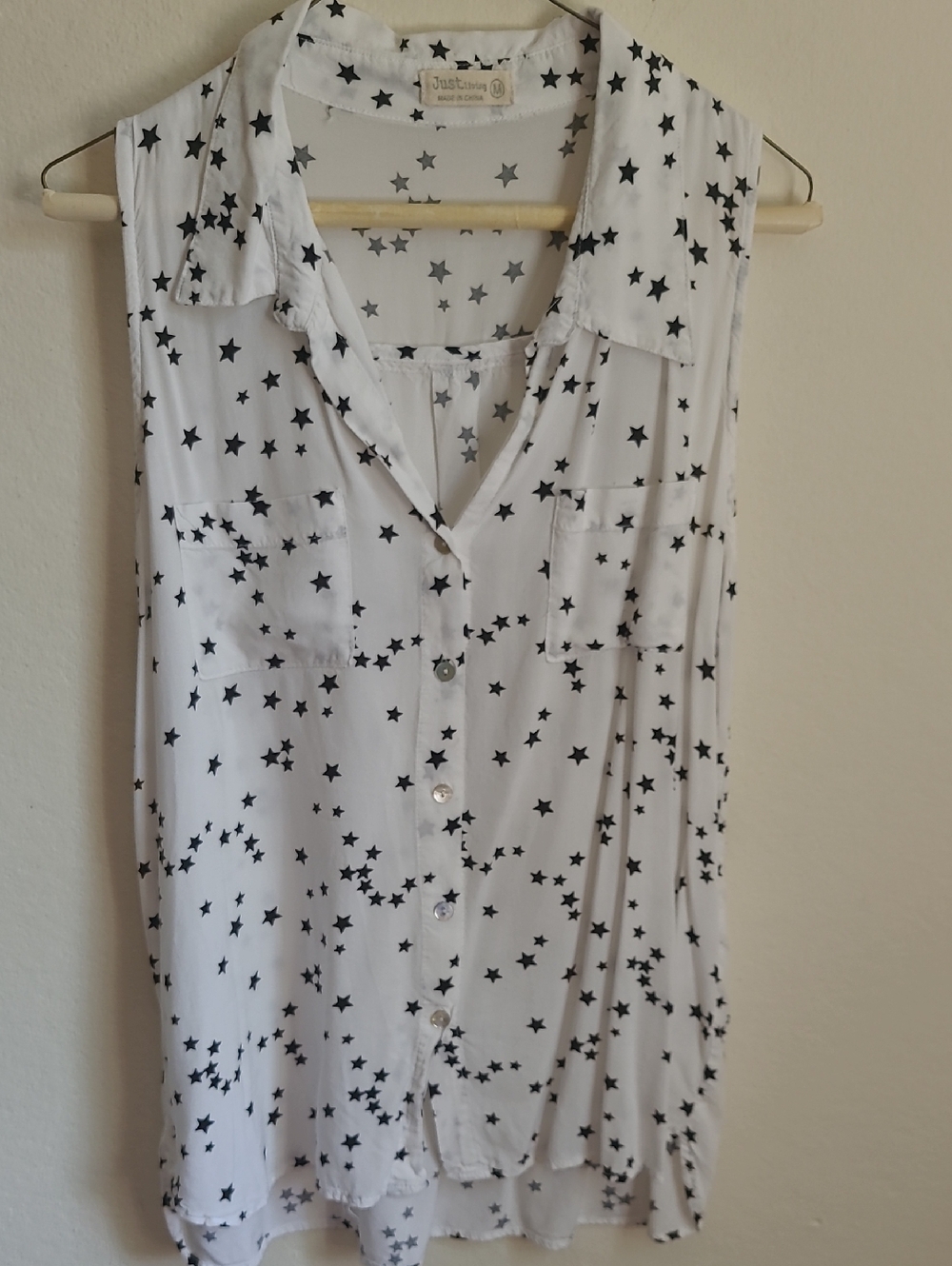 Women's Sleeveless Shirt